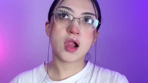   Please followme and rate me your thumbs up online show from September 26, 2025, 10:25 pm