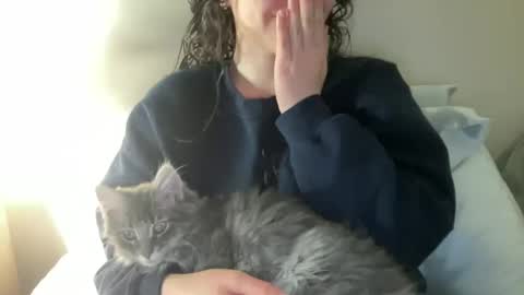 maddyhasyummypussy online show from December 17, 2025, 2:06 am