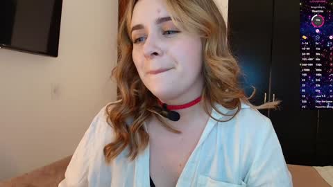 Snapshot of madelamee chatting on February 5, 2025, 8:57 pm madelamee online show from February 5, 2025, 8:57 pm