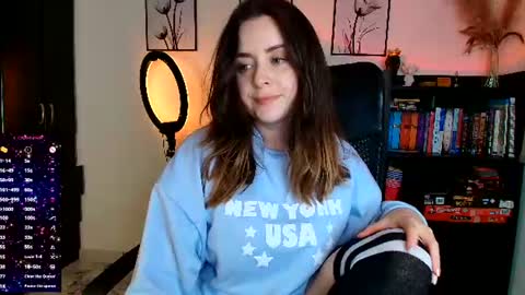 madelamee online show from July 27, 2026, 11:45 pm