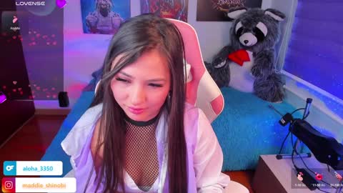 Snapshot of madeleine_shinobi chatting on January 29, 2025, 11:35 pm Emily Only Fans online show from January 29, 2025, 11:35 pm