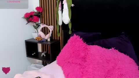 Snapshot of madelin_clerk chatting on December 2, 2024, 8:00 pm Madelin Clerk online show from December 2, 2024, 8:00 pm