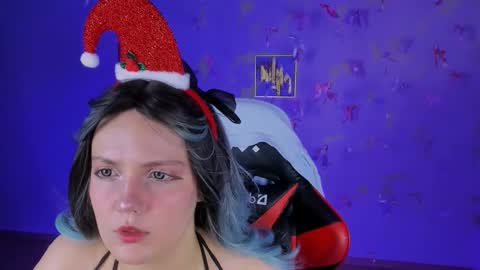 Snapshot of madeline_doll chatting on December 3, 2025, 7:45 pm Madeline online show from December 3, 2025, 7:45 pm