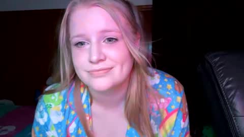 Madi Moon online show from February 25, 2025, 4:14 am