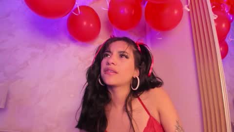 madhison_5 online show from February 11, 2026, 3:17 pm