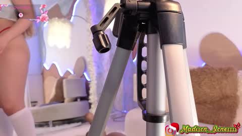    online show from January 10, 2026, 7:04 pm