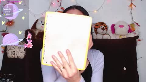 Snapshot of madison__rey chatting on October 21, 2025, 10:43 pm Madison Rey online show from October 21, 2025, 10:43 pm