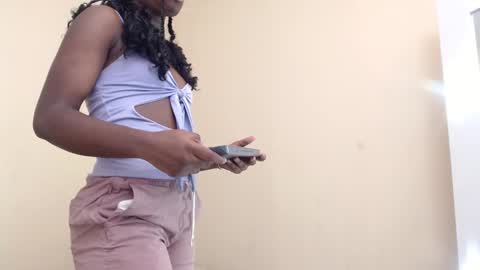 Snapshot of madison_mooney chatting on December 26, 2024, 10:20 pm Madison online show from December 26, 2024, 10:20 pm