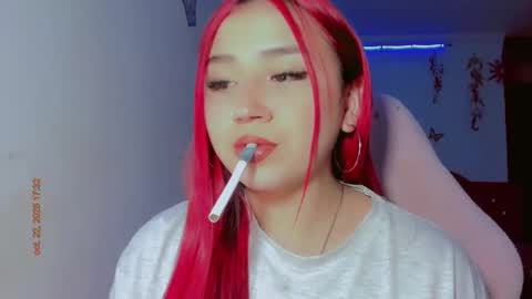 Snapshot of madison_x17 chatting on October 22, 2025, 10:31 pm madso x17 online show from October 22, 2025, 10:31 pm