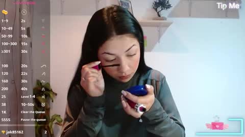 Madison Cambel online show from December 5, 2024, 9:50 am