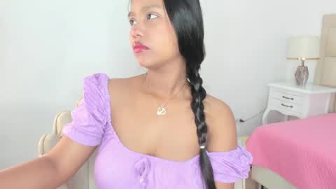 madisongomez16 online show from May 31, 2026, 11:39 am