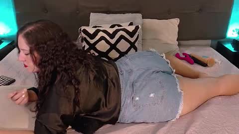 Madison Smith online show from March 2, 2025, 1:26 am