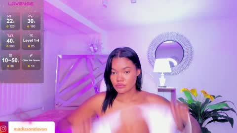 Snapshot of madisson_davon chatting on December 23, 2024, 5:54 pm Madisson Davon online show from December 23, 2024, 5:54 pm