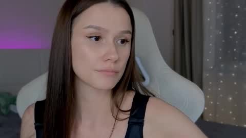 Snapshot of madissson chatting on October 7, 2025, 6:27 pm Madi Soon online show from October 7, 2025, 6:27 pm