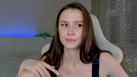 Snapshot of madissson chatting on October 15, 2025, 4:29 pm Madi Soon online show from October 15, 2025, 4:29 pm