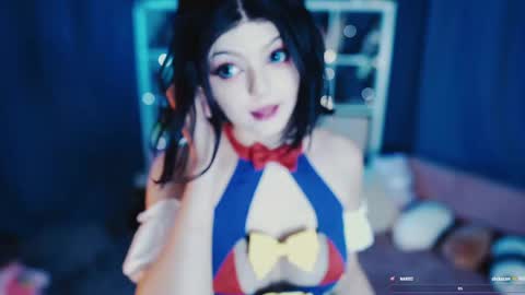 Snapshot of madnessalise chatting on May 24, 2026, 2:00 pm Alice online show from May 24, 2026, 2:00 pm