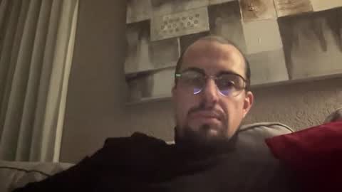 Snapshot of madrigal83 chatting on April 16, 2026, 9:39 pm Mad88 online show from April 16, 2026, 9:39 pm