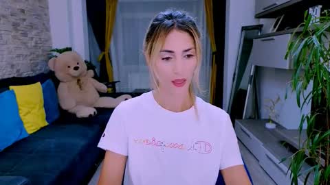 Snapshot of madyeroberts chatting on September 12, 2025, 9:59 pm Madye Roberts online show from September 12, 2025, 9:59 pm