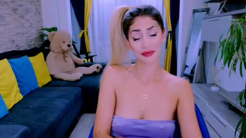 Snapshot of madyeroberts chatting on September 14, 2025, 8:52 pm Madye Roberts online show from September 14, 2025, 8:52 pm