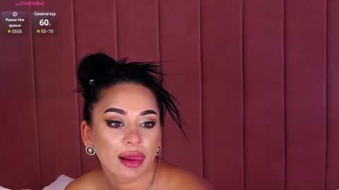 Snapshot of madyluxx chatting on June 27, 2026, 12:22 pm MadyLuxx online show from June 27, 2026, 12:22 pm