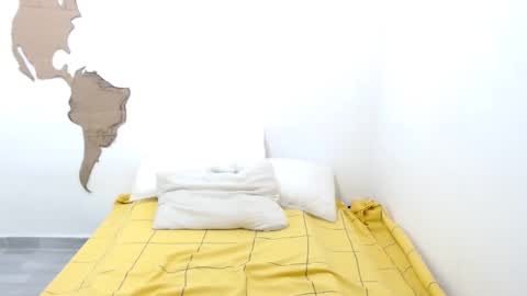 Snapshot of madysonandsteven chatting on November 15, 2025, 5:20 pm MadysonAndSteven online show from November 15, 2025, 5:20 pm