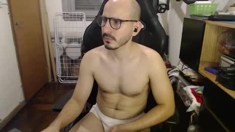 Snapshot of madziula chatting on February 2, 2026, 4:11 am Peter online show from February 2, 2026, 4:11 am