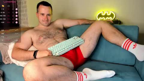 Snapshot of madzuru chatting on July 9, 2026, 4:38 am Gregory online show from July 9, 2026, 4:38 am