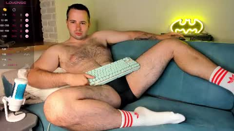 Snapshot of madzuru chatting on July 10, 2026, 3:33 am Gregory online show from July 10, 2026, 3:33 am