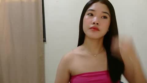 Snapshot of mae_luna chatting on June 30, 2026, 10:44 pm mae_luna online show from June 30, 2026, 10:44 pm