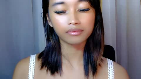 Snapshot of maecums chatting on July 19, 2026, 12:25 am mae online show from July 19, 2026, 12:25 am