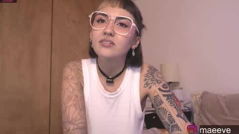 Maeve  schedule 11 am- 530 pm colombia time  online show from March 11, 2025, 10:42 pm