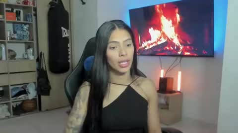 Snapshot of maeve_windsor chatting on July 19, 2026, 12:03 am Maeve online show from July 19, 2026, 12:03 am