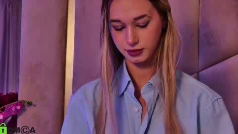 M. online show from October 20, 2025, 6:30 pm