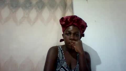 maevre_ online show from February 8, 2026, 3:26 pm