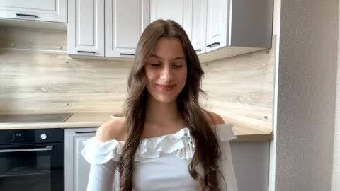 Snapshot of mafaldaossenfort chatting on April 14, 2026, 7:14 am Sophie online show from April 14, 2026, 7:14 am
