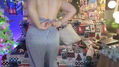 mafecosecret online show from December 3, 2025, 5:15 am