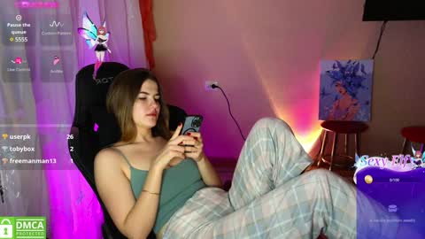 Snapshot of mag1c_eyes chatting on December 13, 2024, 10:45 pm mag1c_eyes online show from December 13, 2024, 10:45 pm