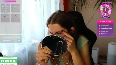 Snapshot of mag1c_eyes chatting on October 16, 2025, 12:17 pm mag1c_eyes online show from October 16, 2025, 12:17 pm