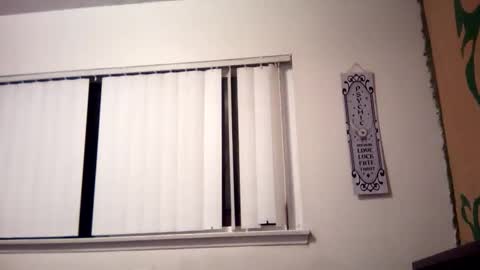 Snapshot of magdalena_805 chatting on January 29, 2025, 1:38 pm magdalena_805 online show from January 29, 2025, 1:38 pm