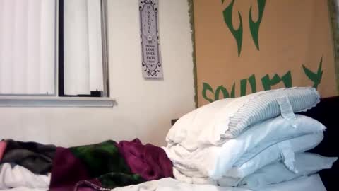 Snapshot of magdalena_805 chatting on February 12, 2025, 11:40 am magdalena_805 online show from February 12, 2025, 11:40 am