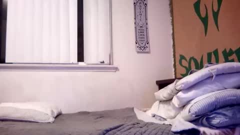 Snapshot of magdalena_805 chatting on February 28, 2025, 6:10 am magdalena_805 online show from February 28, 2025, 6:10 am