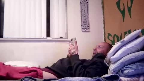 Snapshot of magdalena_805 chatting on February 28, 2025, 9:15 am magdalena_805 online show from February 28, 2025, 9:15 am