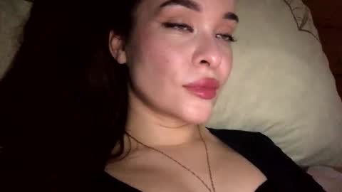 magggg658318 online show from December 19, 2025, 1:40 pm