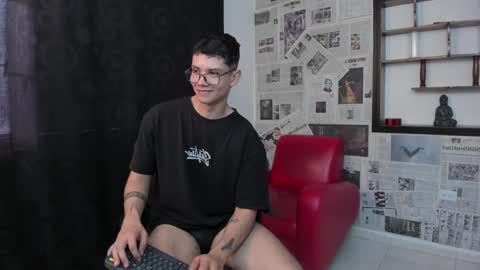 Snapshot of magic_boy01 chatting on February 4, 2025, 8:49 pm Damian Rivers online show from February 4, 2025, 8:49 pm