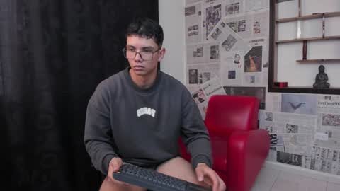 Snapshot of magic_boy01 chatting on February 7, 2025, 10:30 pm Damian Rivers online show from February 7, 2025, 10:30 pm