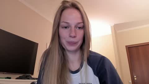 Alice  online show from December 6, 2024, 1:44 pm