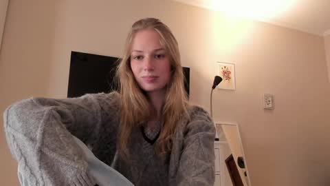 Alice  online show from January 23, 2025, 11:48 am