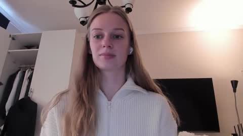 Alice  online show from February 25, 2025, 9:20 am