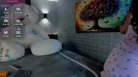 magic_ivone online show from June 26, 2026, 11:58 am