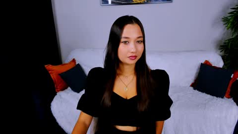 magic_phoenix online show from December 22, 2024, 8:03 pm